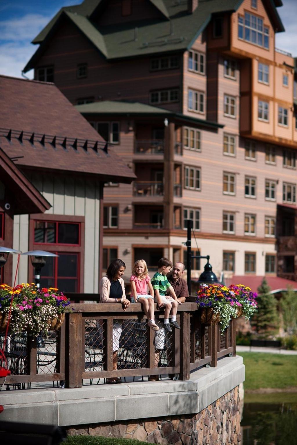 Zephyr Mountain Lodge Winter Park Exterior photo